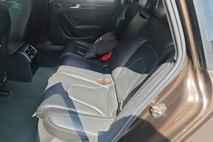 Used Audi A4L 2015 35 TFSI Automatic Comfort Model Left Rear Seat