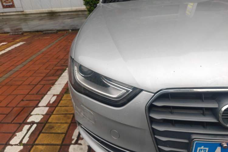 Used Audi A4L 2015 35 TFSI Automatic Standard Model Right Front Headlight