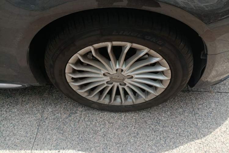 Used Audi A4L 2015 35 TFSI Automatic Comfort Model Right Front Wheel Hub