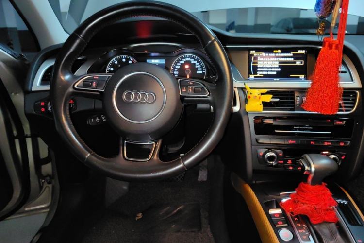 Used Audi A4L 2015 35 TFSI Automatic Luxury Edition Steering Wheel