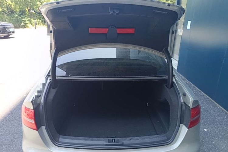 Used Audi A4L 2015 35 TFSI Automatic Comfort Model Trunk