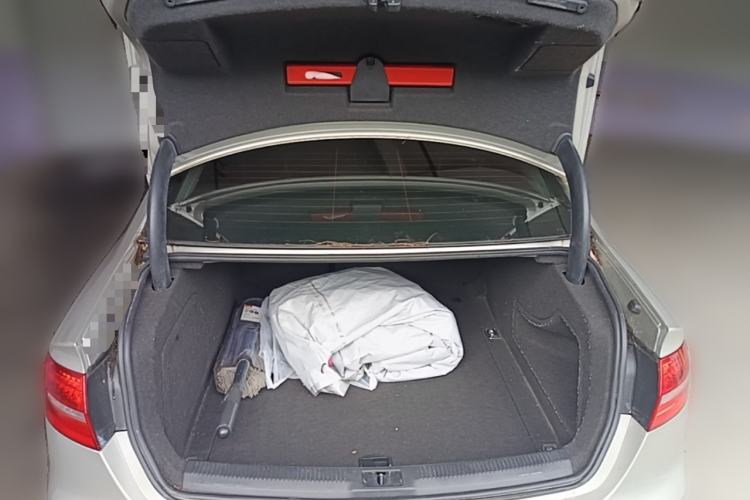 Used Audi A4L 2015 35 TFSI Automatic Comfort Model Trunk