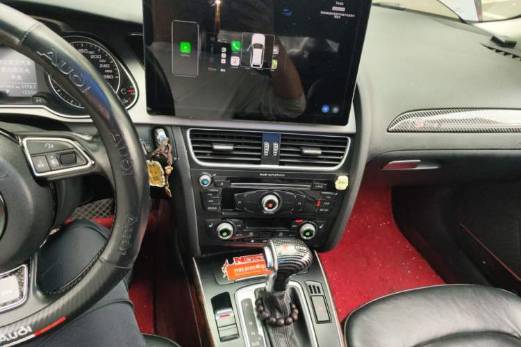 Used Audi A4L 2015 35 TFSI Automatic Comfort Model Audio And AC Panel