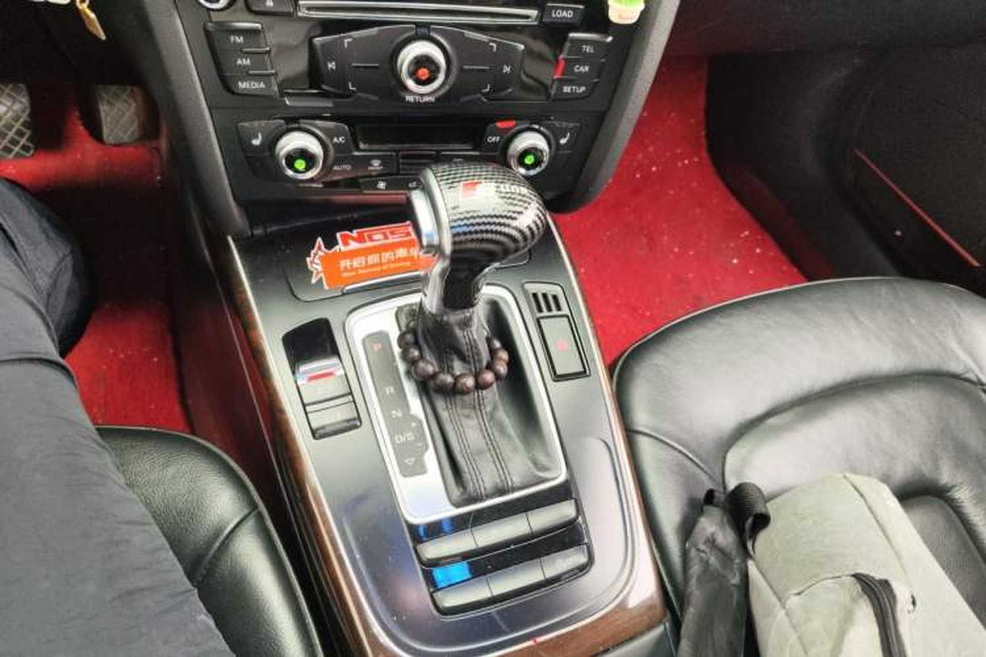 Used Audi A4L 2015 35 TFSI Automatic Comfort Model Gear Lever