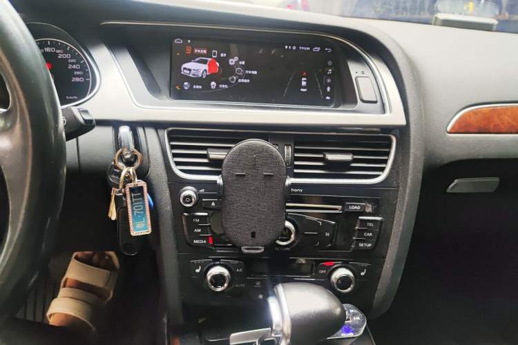 Used Audi A4L 2015 35 TFSI Automatic Comfort Model Audio And AC Panel
