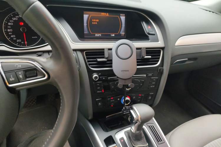 Used Audi A4L 2015 35 TFSI Automatic Standard Model Audio And AC Panel