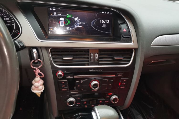 Used Audi A4L 2015 35 TFSI Automatic Standard Model Audio And AC Panel