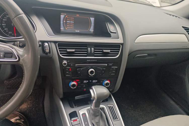 Used Audi A4L 2015 35 TFSI Millionth Anniversary Intelligent Edition Audio And AC Panel
