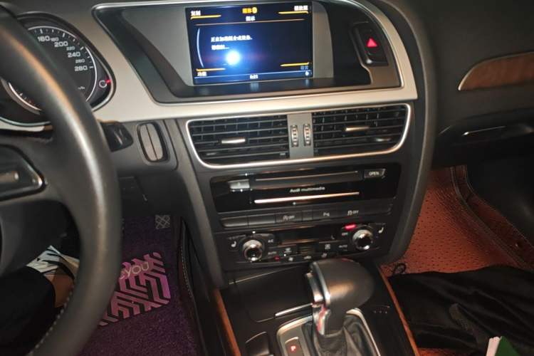 Used Audi A4L 2015 35 TFSI Automatic Technology Model Audio And AC Panel