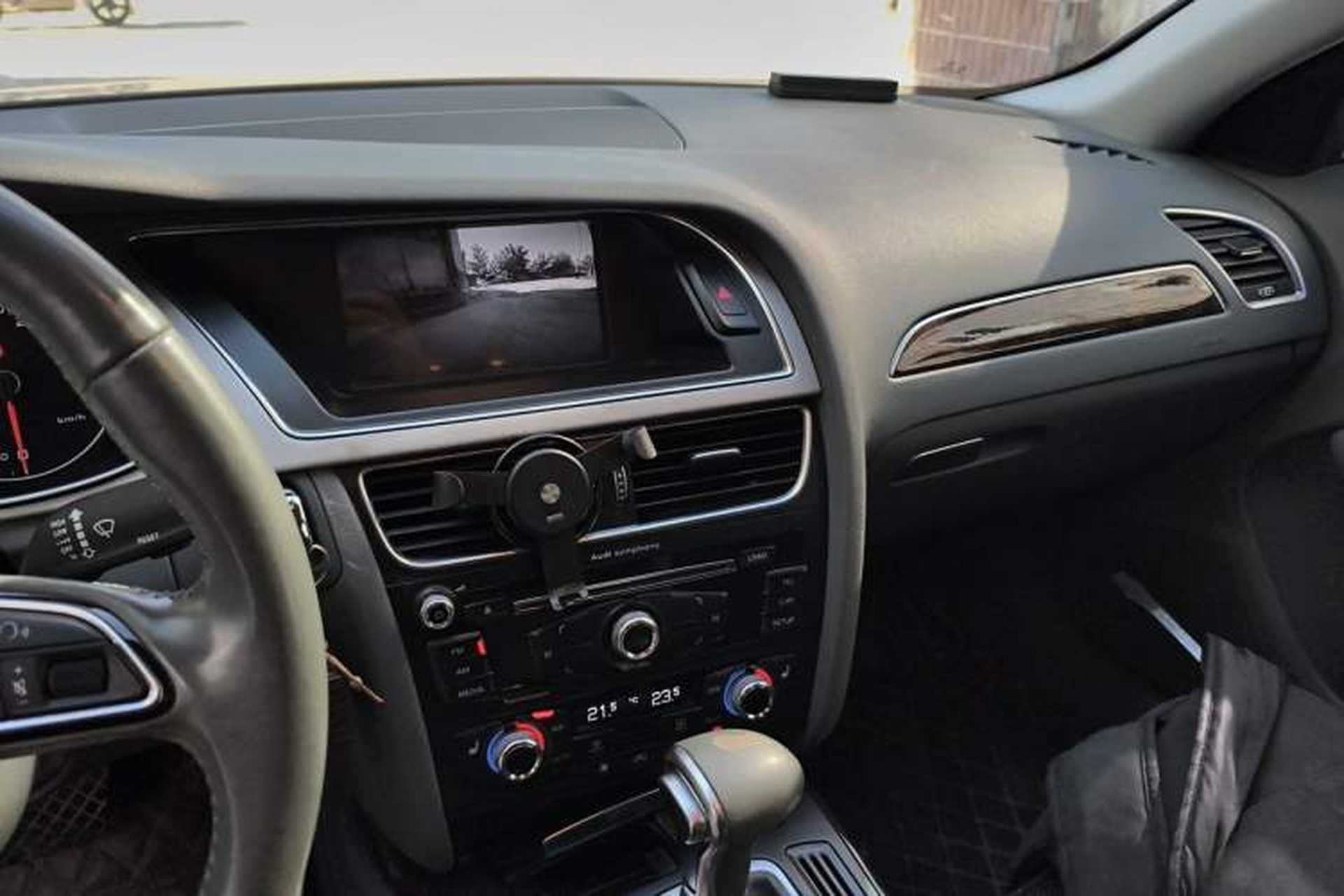 Used Audi A4L 2015 35 TFSI Automatic Comfort Model Audio And AC Panel