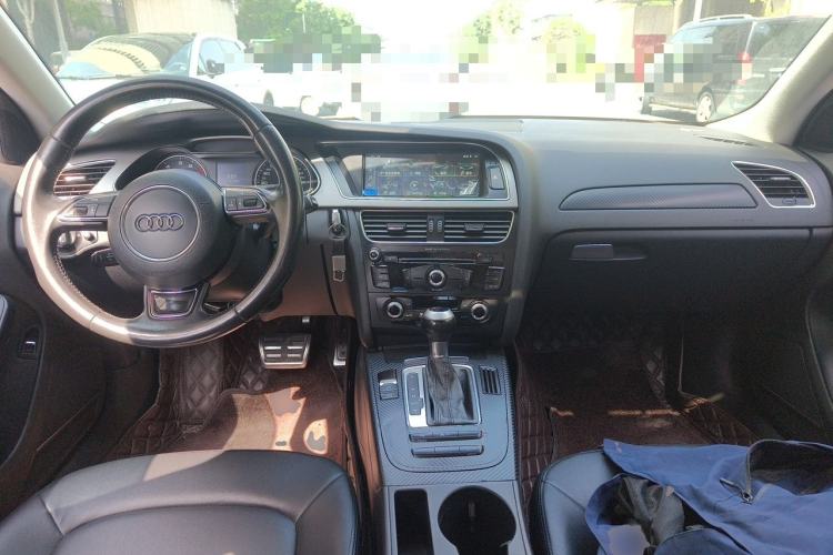 Used Audi A4L 2015 35 TFSI Automatic Standard Model Center Console