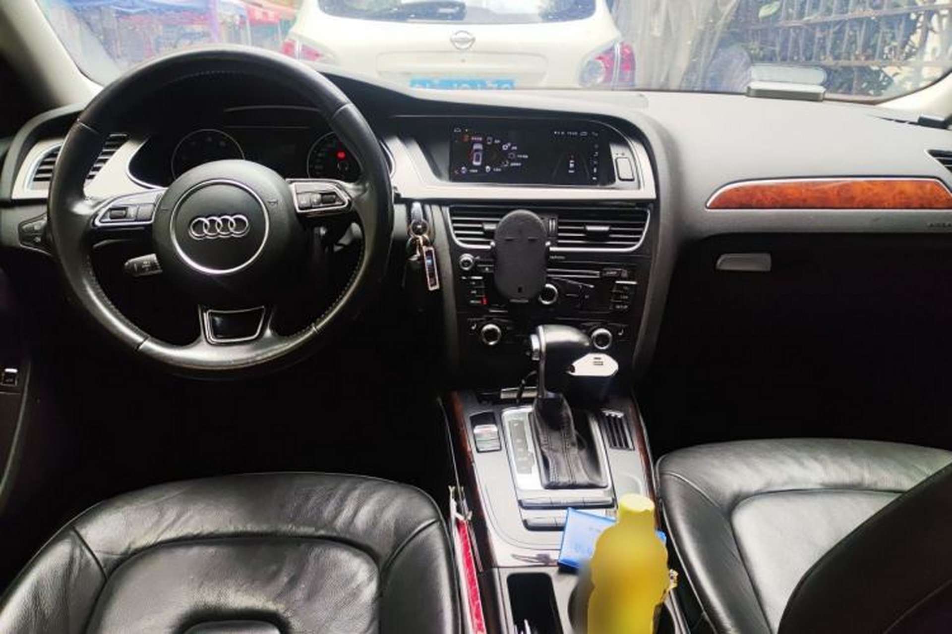 Used Audi A4L 2015 35 TFSI Automatic Comfort Model Center Console