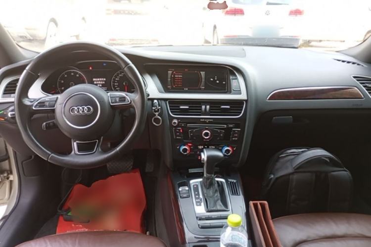 Used Audi A4L 2015 35 TFSI Automatic Comfort Model Center Console