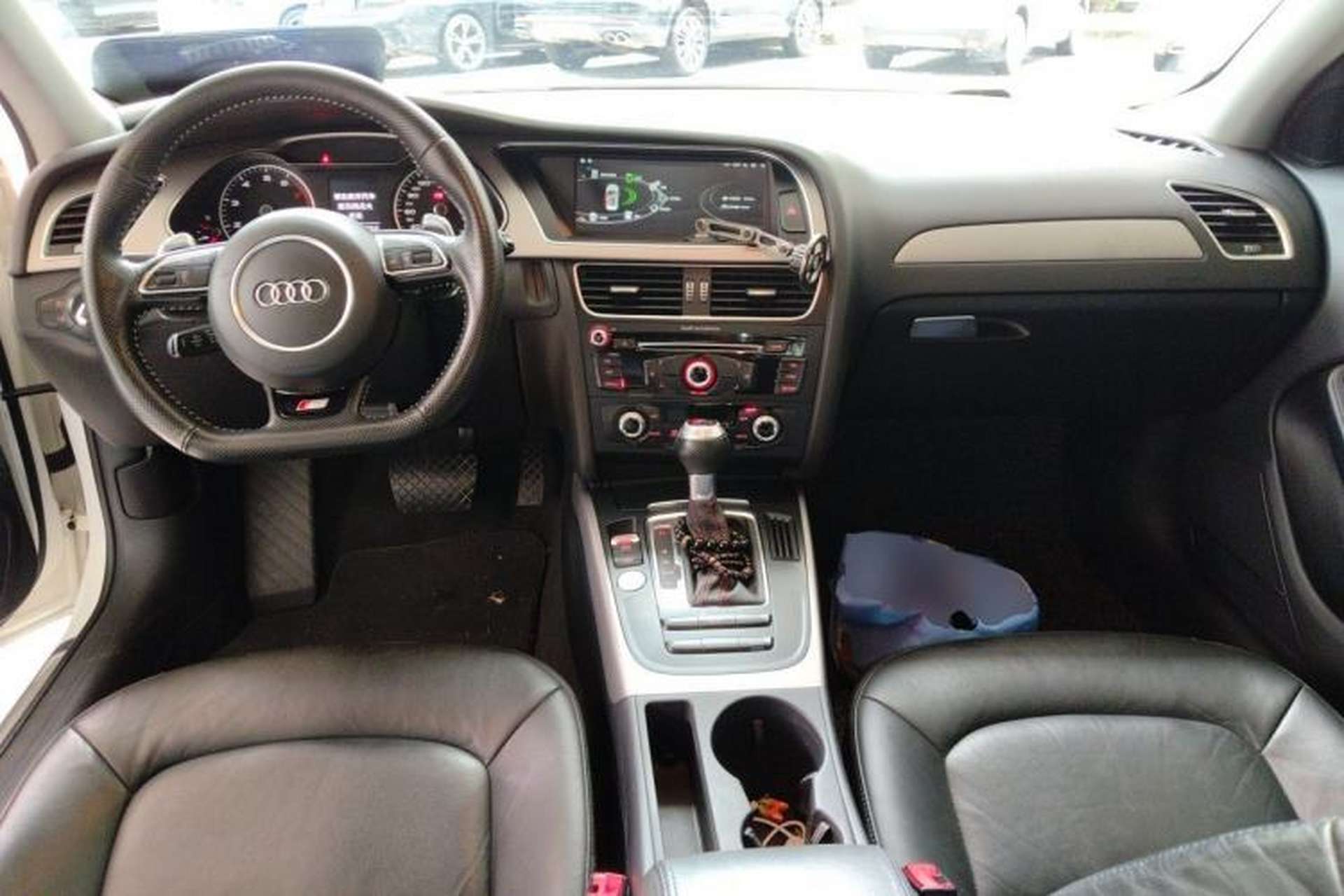 Used Audi A4L 2015 35 TFSI Automatic Standard Model Center Console