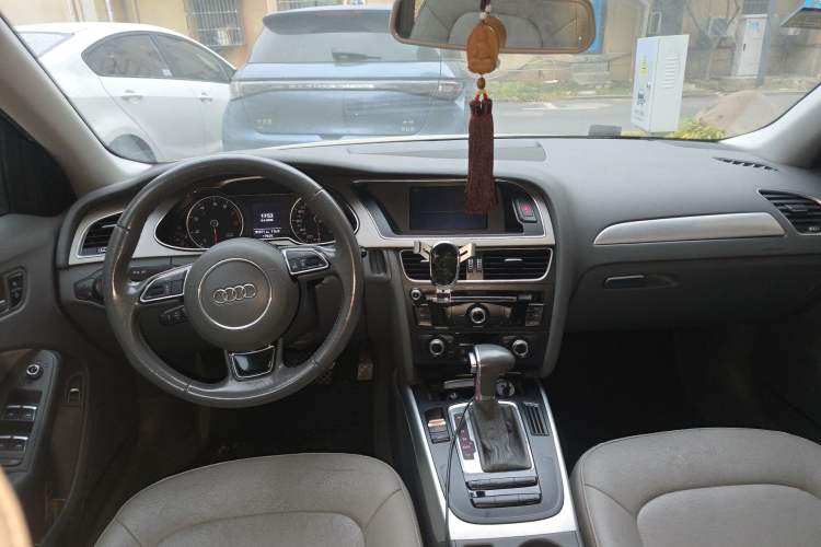 Used Audi A4L 2015 35 TFSI Automatic Standard Model
