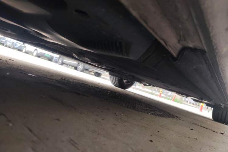Used Audi A4L 2015 35 TFSI Automatic Standard Model Chassis Front Left