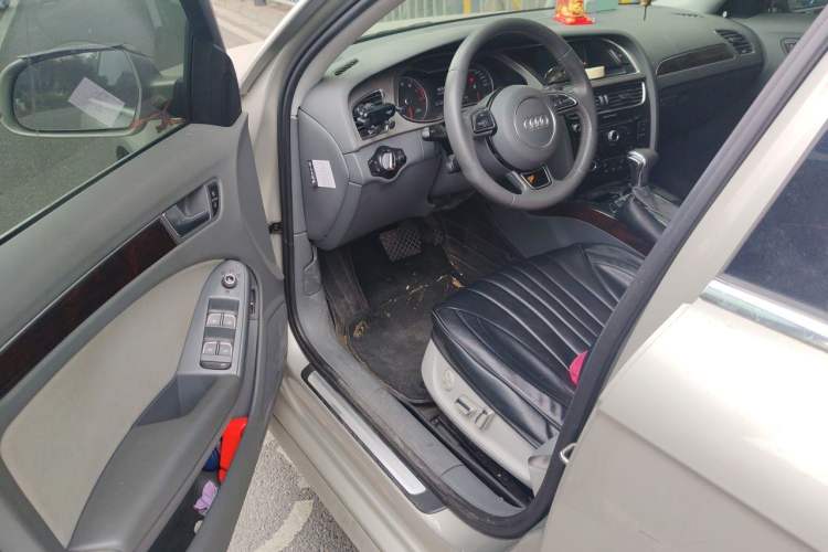 Used Audi A4L 2015 35 TFSI Automatic Comfort Model Driver Seat