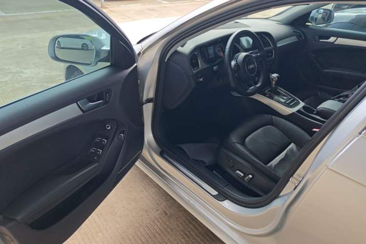 Used Audi A4L 2015 35 TFSI Automatic Standard Model Driver Seat