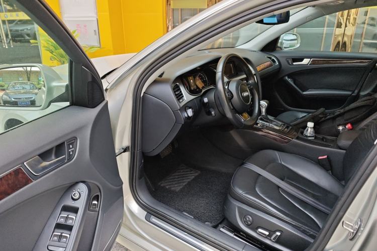 Used Audi A4L 2015 35 TFSI Automatic Comfort Model Driver Seat