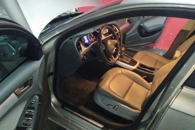 Used Audi A4L 2015 35 TFSI Automatic Standard Model Driver Seat