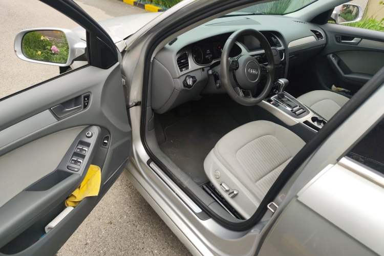 Used Audi A4L 2015 35 TFSI Automatic Standard Model Driver Seat
