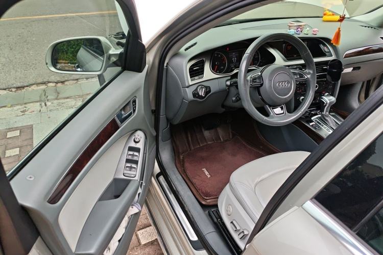 Used Audi A4L 2015 35 TFSI Automatic Comfort Model Driver Seat
