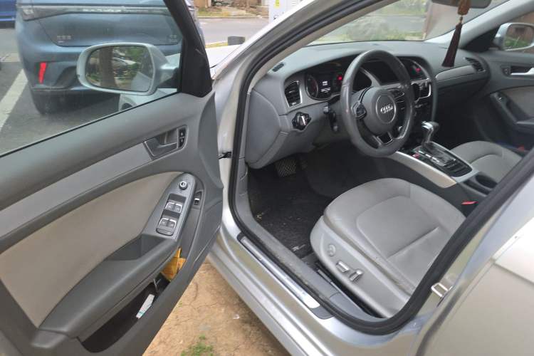 Used Audi A4L 2015 35 TFSI Automatic Standard Model
