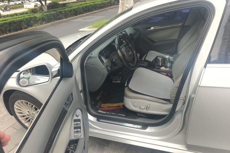 Used Audi A4L 2015 35 TFSI Automatic Comfort Model Driver Seat