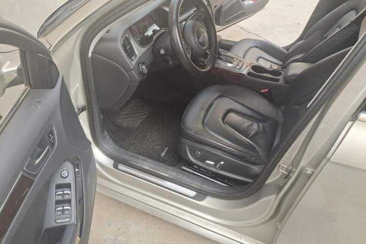 Used Audi A4L 2015 35 TFSI Automatic Comfort Model Driver Seat