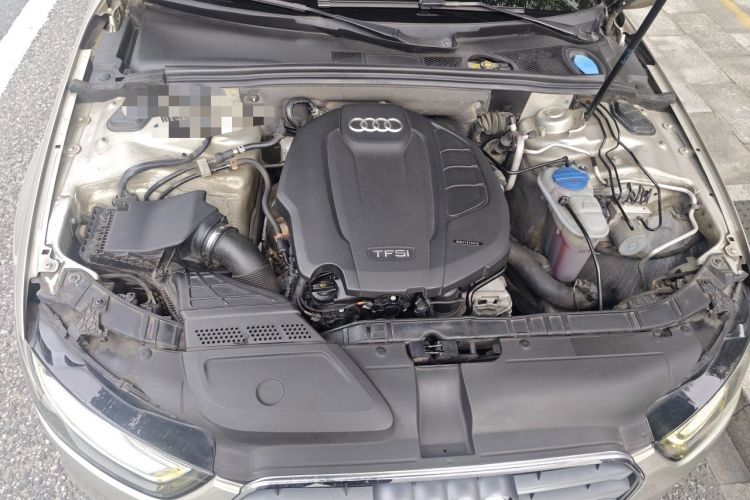 Used Audi A4L 2015 35 TFSI Automatic Standard Model Engine Bay