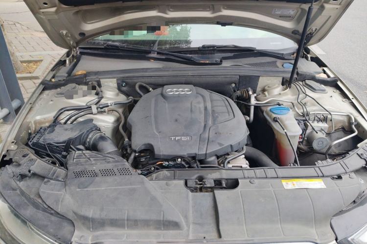 Used Audi A4L 2015 35 TFSI Automatic Comfort Model Engine Bay
