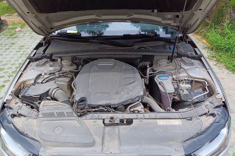 Used Audi A4L 2015 35 TFSI Automatic Comfort Model Engine Bay