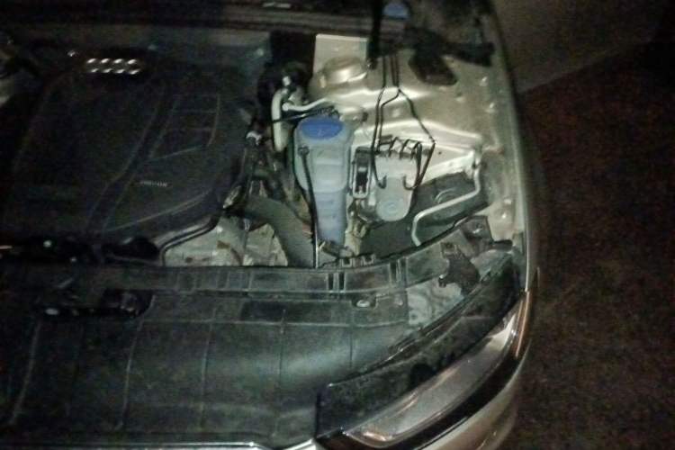 Used Audi A4L 2015 45 TFSI quattro Individual Sport Edition Engine Bay Left