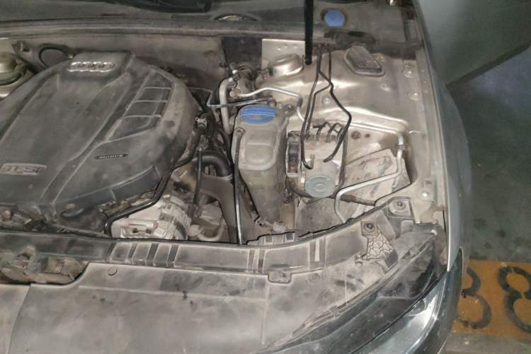 Used Audi A4L 2015 35 TFSI Millionth Anniversary Comfort Edition Engine Bay Left