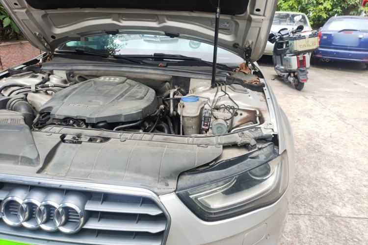 Used Audi A4L 2015 35 TFSI Automatic Comfort Model Engine Bay Left