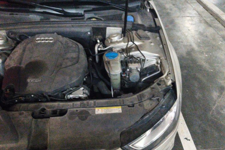 Used Audi A4L 2015 35 TFSI Automatic Standard Model Engine Bay Left