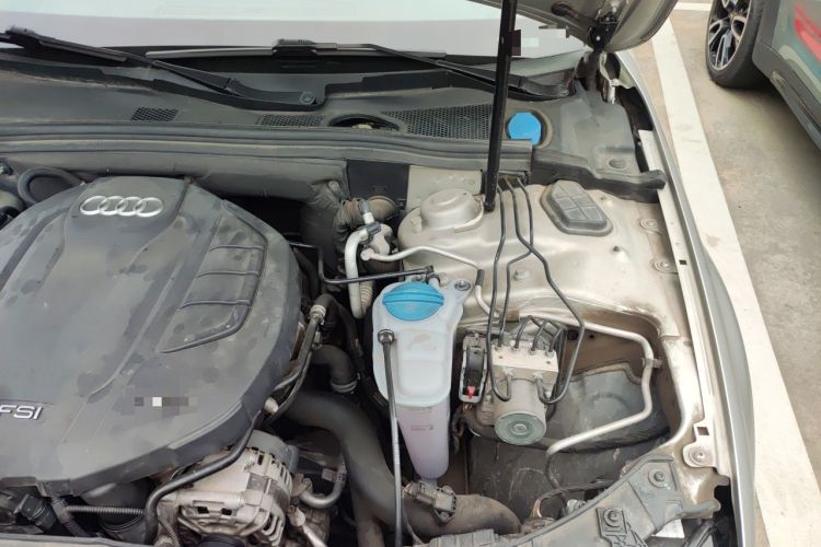 Used Audi A4L 2015 35 TFSI Automatic Standard Model Engine Bay Left