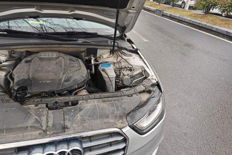 Used Audi A4L 2015 35 TFSI Automatic Standard Model Engine Bay Left