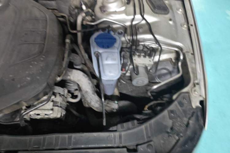 Used Audi A4L 2015 35 TFSI Automatic Comfort Model Engine Bay Left