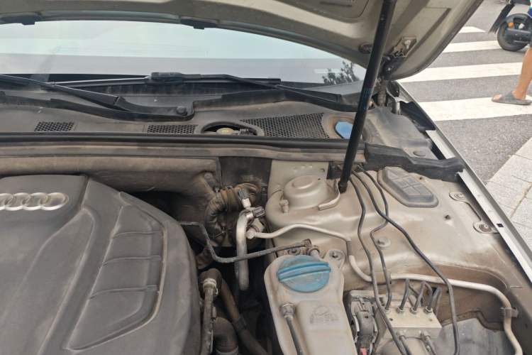 Used Audi A4L 2015 35 TFSI Millionth Anniversary Intelligent Edition Engine Bay Left
