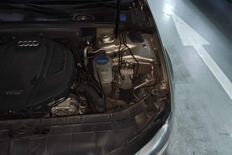 Used Audi A4L 2015 35 TFSI Automatic Standard Model Engine Bay Left