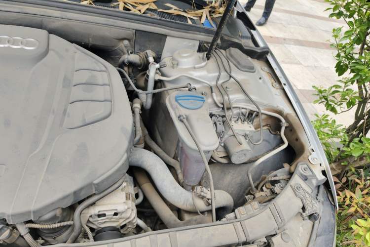 Used Audi A4L 2015 35 TFSI Automatic Standard Model Engine Bay Left