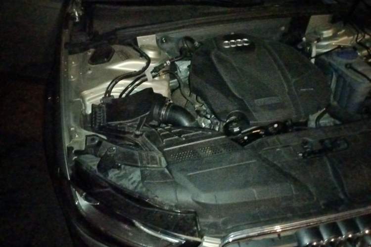 Used Audi A4L 2015 45 TFSI quattro Individual Sport Edition Engine Bay Right
