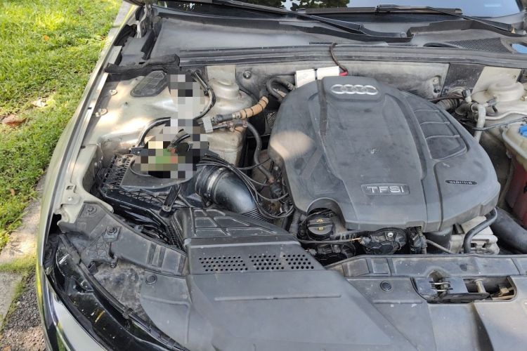 Used Audi A4L 2015 35 TFSI Automatic Standard Model Engine Bay Right