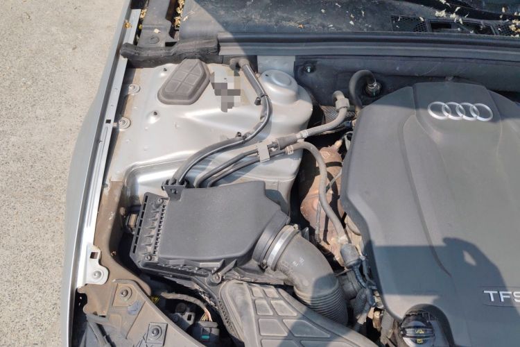 Used Audi A4L 2015 35 TFSI Automatic Standard Model Engine Bay Right