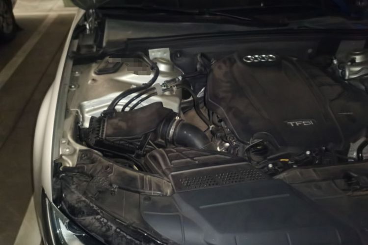 Used Audi A4L 2015 35 TFSI Automatic Comfort Model Engine Bay Right