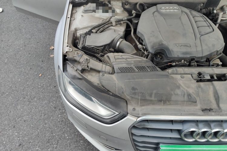 Used Audi A4L 2015 35 TFSI Automatic Comfort Model Engine Bay Right