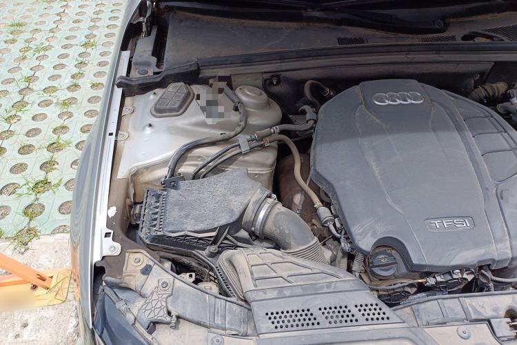 Used Audi A4L 2015 35 TFSI Automatic Comfort Model Engine Bay Right