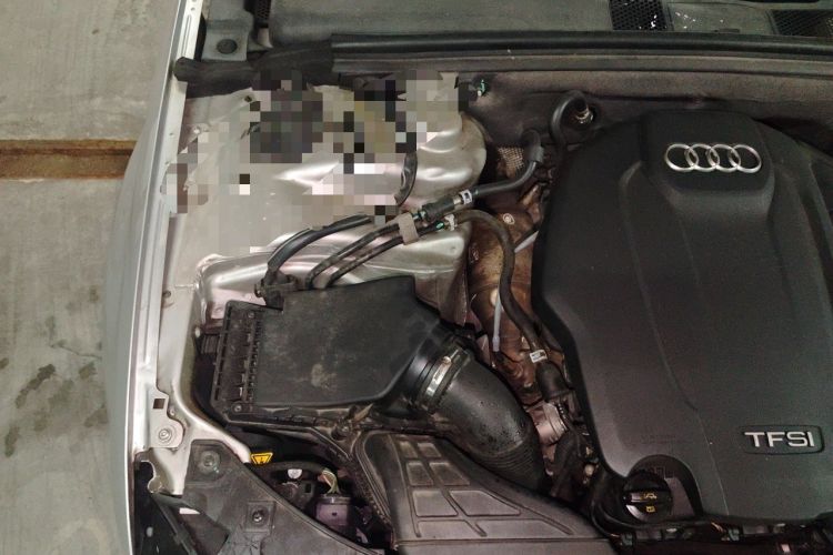 Used Audi A4L 2015 35 TFSI Automatic Comfort Model Engine Bay Right