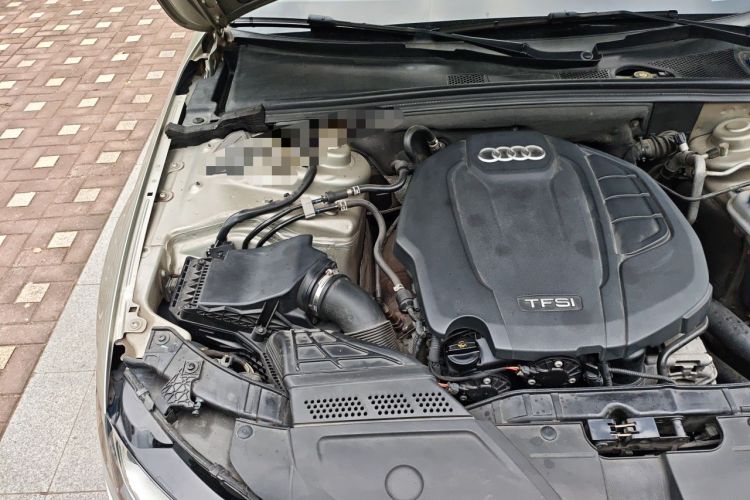 Used Audi A4L 2015 35 TFSI Automatic Comfort Model Engine Bay Right